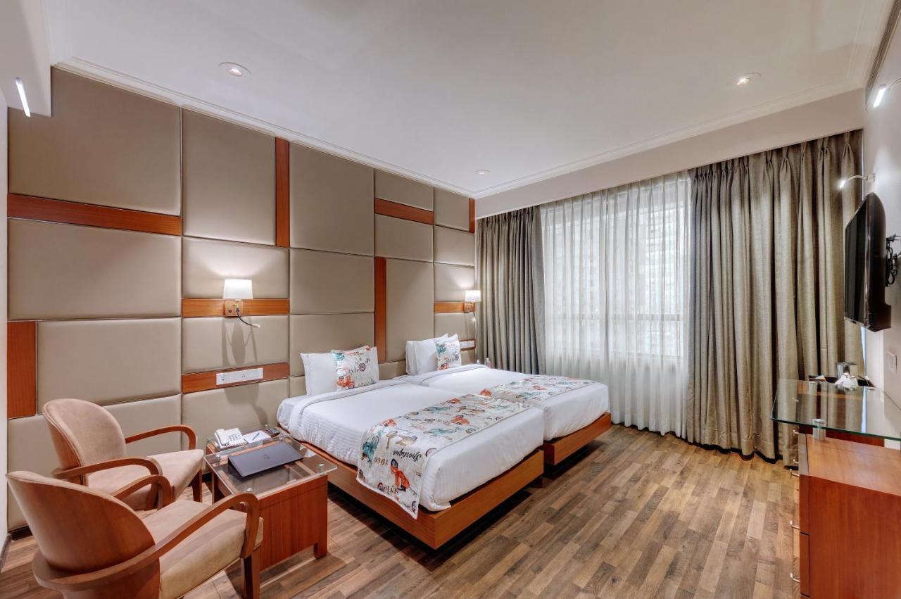 Adiva Residency Beacon, Grant Road, Mumbai Hotel Bagian luar foto