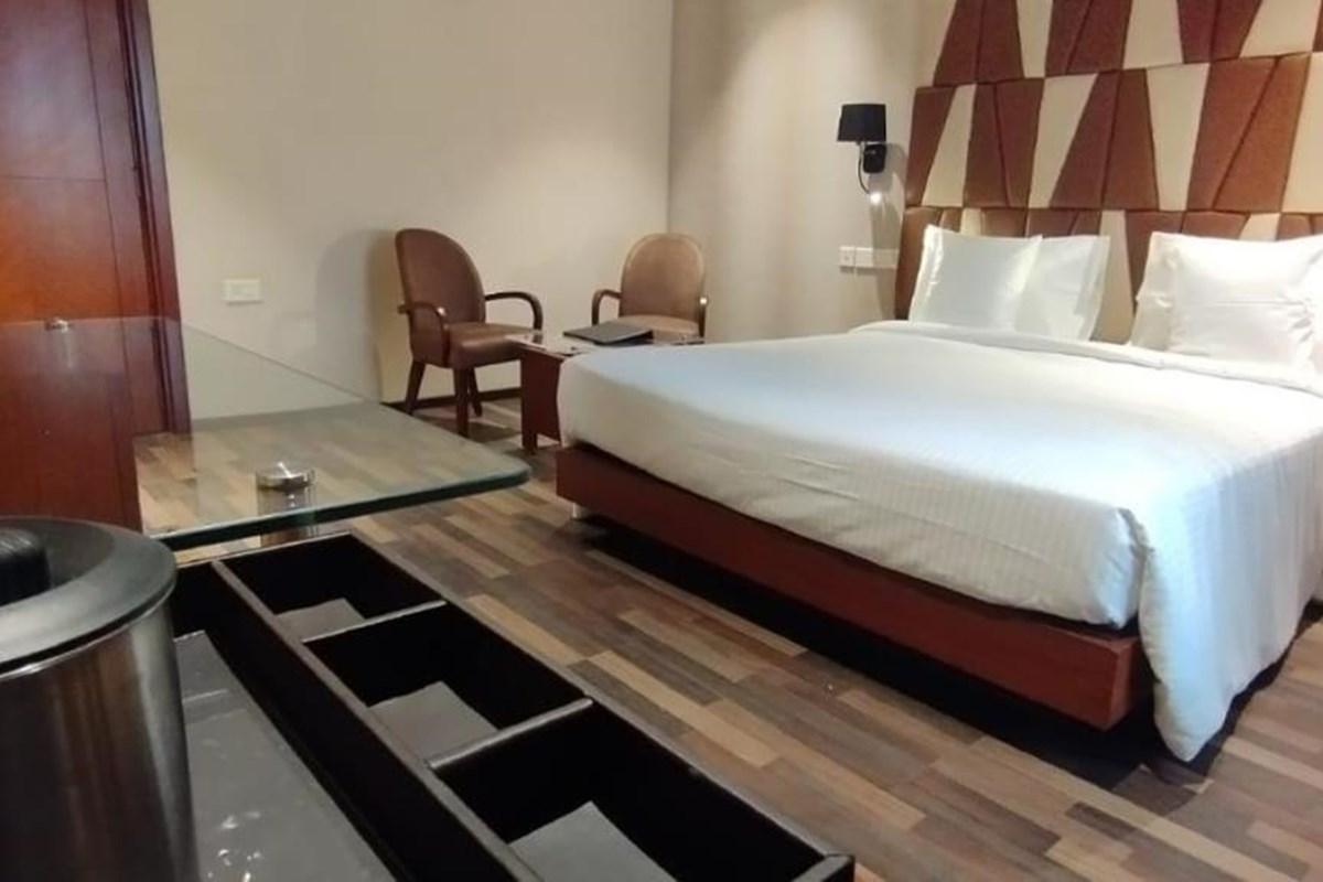 Adiva Residency Beacon, Grant Road, Mumbai Hotel Bagian luar foto